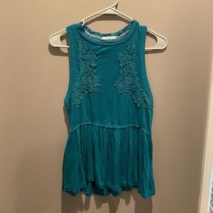 Taylor and Sage (Belk) tank! Size small